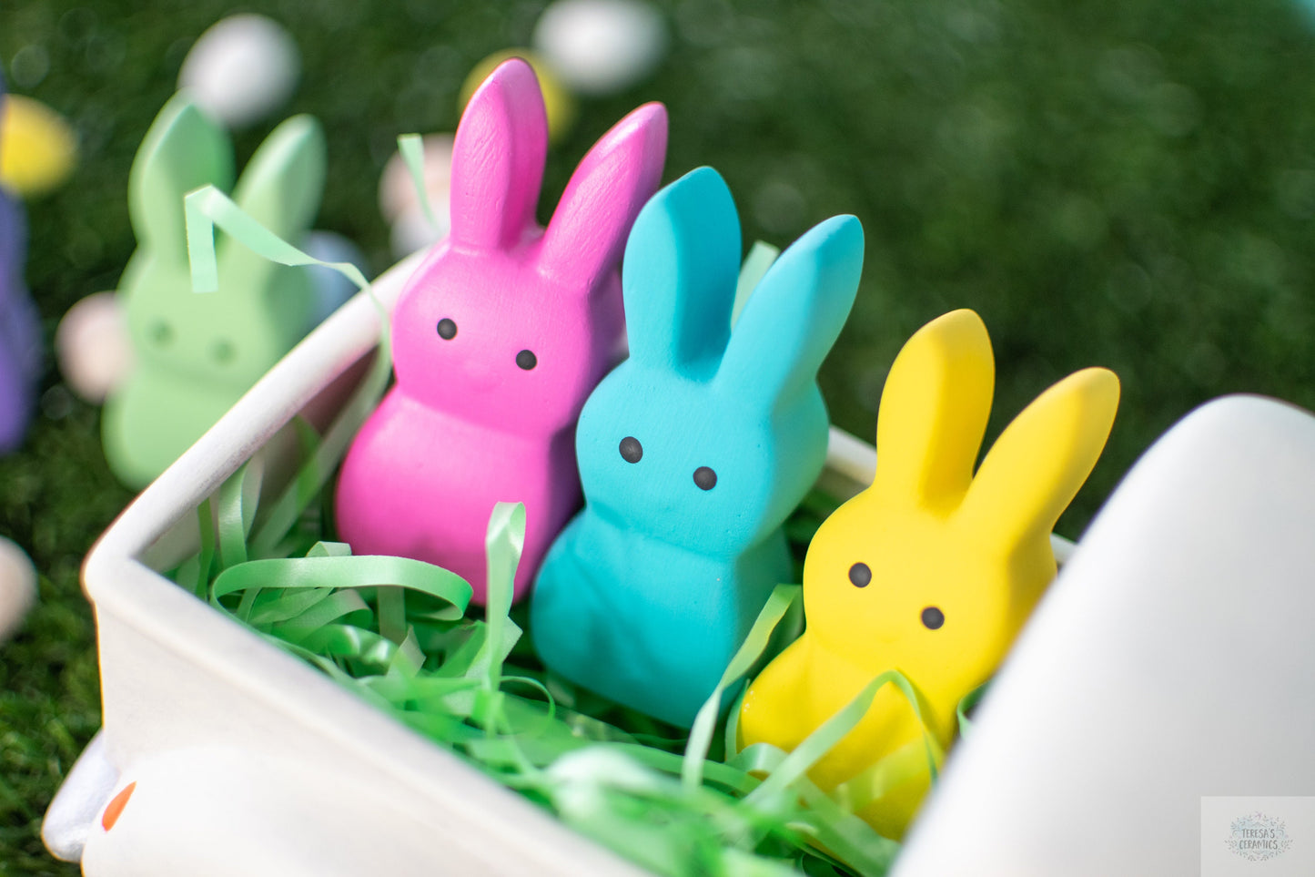 Marshmallow Easter Bunnies | Bunnies In A Pickup | Retro Easter Truck | Rainbow Spring Decor