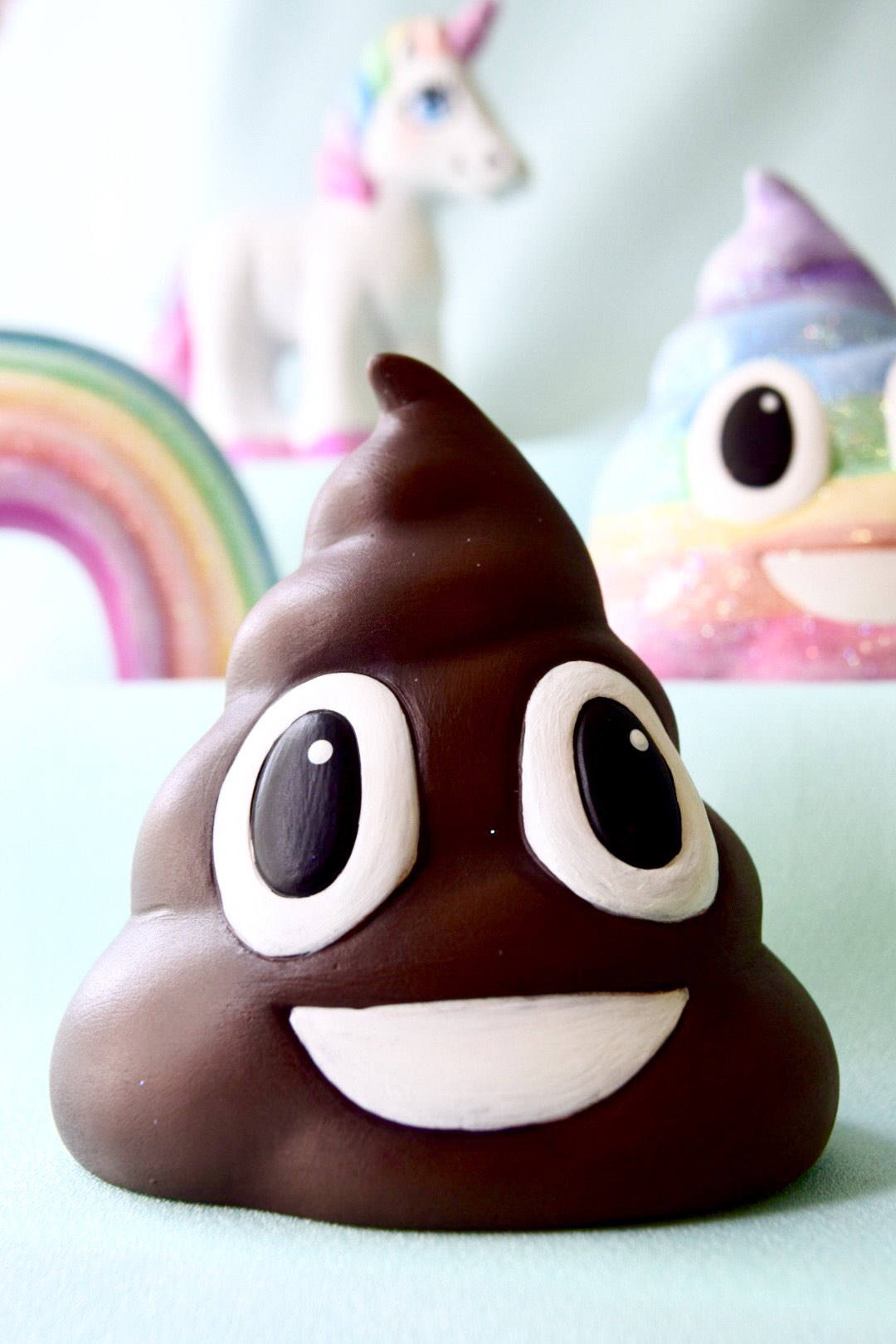 Fun Poo Emoji Cupcakes for Kids' Parties